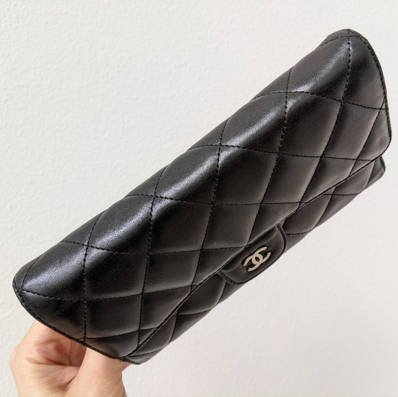 Chanel Diamond Stitch CC flap wallet - Picture 5 of 15